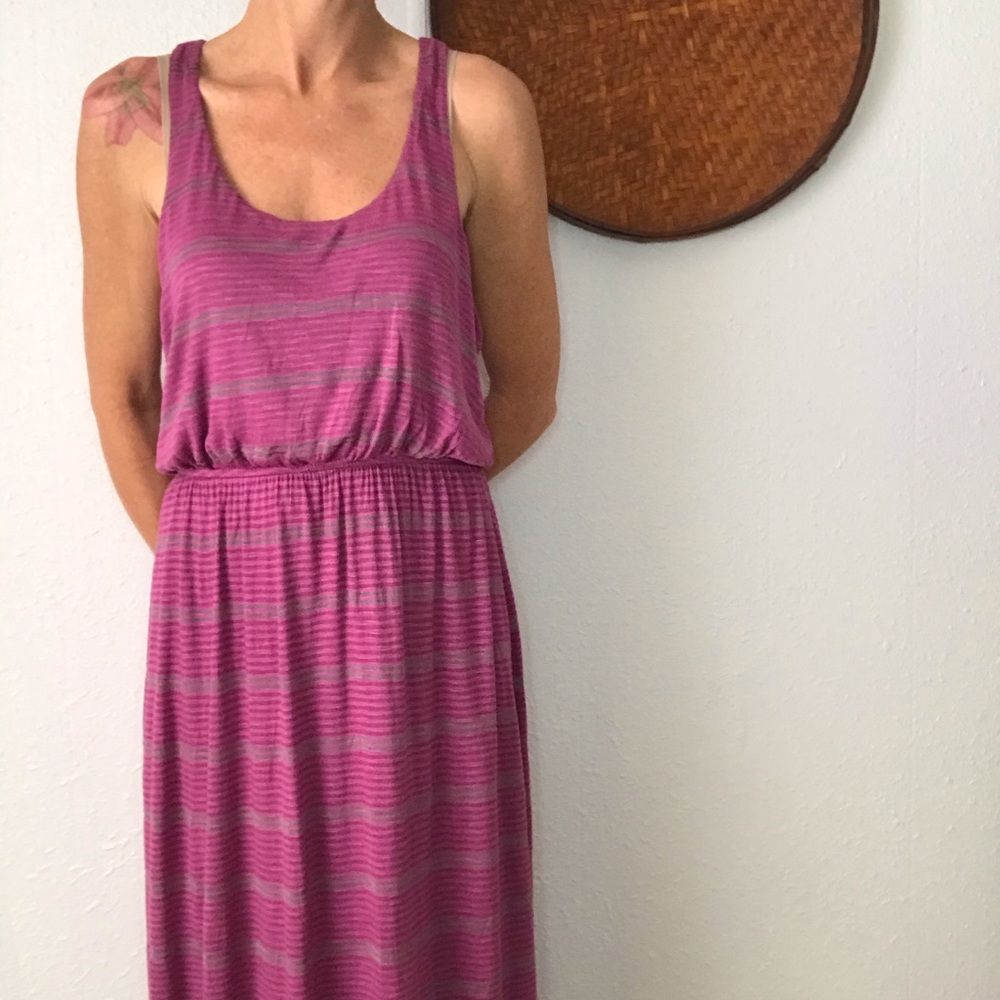 🧞♀️Magenta sleeveless maxi dress - Picture 1 of 6